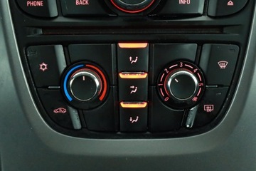 Opel Astra J Sedan 1.4 Turbo ECOTEC 140KM 2018 Opel Astra 1.4 T, Salon Polska, Serwis ASO, GAZ, zdjęcie 9