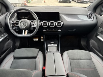 Mercedes Klasa B W247 Sports Tourer Facelifting 1.3 200 163KM 2023 Mercedes-Benz B 200, zdjęcie 14