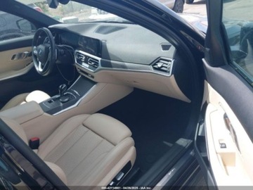 BMW Seria 3 G20-G21 2022 BMW Seria 3 330i xDrive 2022 2.0l 2.0 Benzyna 255KM, zdjęcie 8