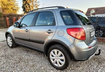 Suzuki SX4 I Hatchback Facelifting 1.6 VVT 120KM 2013 Suzuki SX4 1.6 Premium 4X4 1.6 Benzyna 120KM, zdjęcie 4