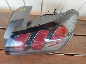 PEUGEOT 208 2021 SVĚTLO PRAVÁ ZADNÍ