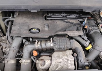 Citroen C4 II 2014 Citroen C4 2014r, 1.6 HDI. Lekko uszkodzony prawy tyl. Jezdzi. 1.6 116KM, zdjęcie 16