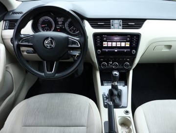 Skoda Octavia III Kombi Facelifting 2.0 TDI 150KM 2019 Skoda Octavia 2.0 TDI, Salon Polska, DSG, Navi, zdjęcie 6