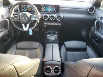 Mercedes Klasa A W177/V177 2019 Mercedes-Benz Klasa A 2.0L , od ubezpieczalni 2.0 Benzyna 188KM, zdjęcie 6