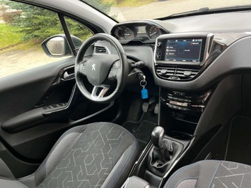 Peugeot 2008 I SUV Facelifting 1.2 PureTech 82KM 2019 Peugeot 2008 1.2 benzyna 83 KM zarejestrowany w PL zadbany mozliwa zam, zdjęcie 6