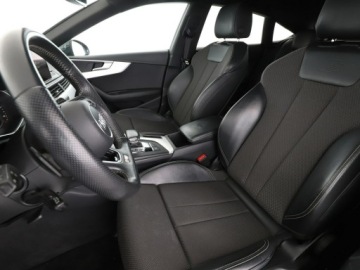Audi A5 F5 Sportback 2.0 35 TFSI 150KM 2019 Audi A5 Sportback S-Line S-tronic półskóra, zdjęcie 12