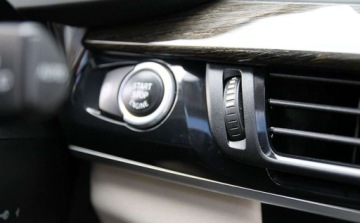 BMW X5 F15 2016 BMW X5 xDrive30d 258 KM 4x4 FV23 Bogata wersja Gwarancja od RiA, zdjęcie 29