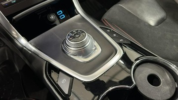 Ford S-Max II Van Facelifting 2.0 EcoBlue 150KM 2020 Ford S-Max 2.0 EcoBlue ST-Line aut Van, zdjęcie 17