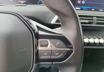 Peugeot 3008 II Crossover 1.2 PureTech 130KM 2017 Peugeot 3008 Bezwypadkowy - serwis - wersja Allure 1.2 Benzyna 131KM, zdjęcie 28