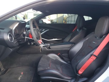 Chevrolet Camaro VI 2018 Chevrolet Camaro ZL1 2018 6.2l 6.2 Benzyna 650KM, zdjęcie 7