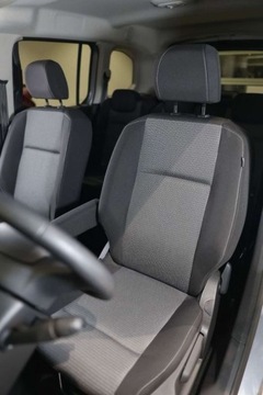 Toyota 2023 Toyota Proace City Verso City Verso 1.5 D-4D Business 1.5 Diesel 102KM, zdjęcie 6