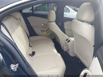 Mercedes CLA C118/X118 2023 Mercedes-Benz CLA 2023r., 4x4, 2.0L 2.0 Benzyna 221KM, zdjęcie 9