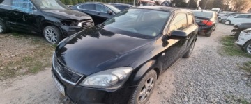 Kia Ceed II 2012 Kia Ceed 2012r, 1.6 Benzyna. Uszkodzone boki. Poobijany. Jezdzi 1.6 120KM, zdjęcie 1