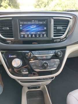 Chrysler Pacifica II 3.6 V6 291KM 2021 CHRYSLER VOYAGER PACIFICA 3,6 V6, zdjęcie 24