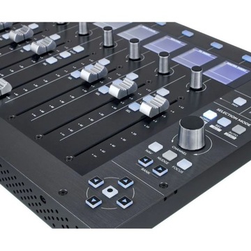 SSL UF8 РАСШИРЕННЫЙ КОНТРОЛЛЕР DAW