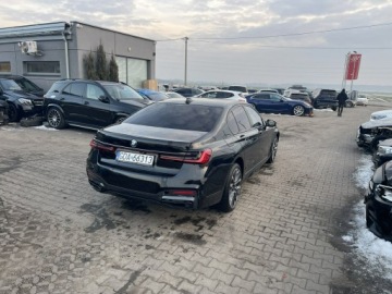 BMW Seria 7 G11-G12 Sedan Facelifting 3.0 740d 340KM 2021 BMW 740 Long Mpakiet Xdrive Pamięć Pneumatyka, zdjęcie 4