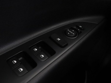 Kia Stonic Crossover 1.4 DOHC 100KM 2018 Kia Stonic klima auto grzane fotele czujniki, zdjęcie 32