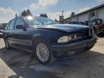 BMW 5 E39 DVEŘE PRAVÝ ZADNÍ PRAVÉ 303/9 KOMBI