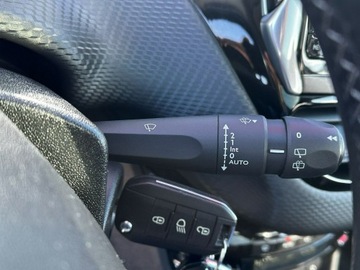 Peugeot 2008 I SUV Facelifting 1.2 PureTech 110KM 2018 Peugeot 2008 SalonPL Panorama Półskóra Navi, zdjęcie 23