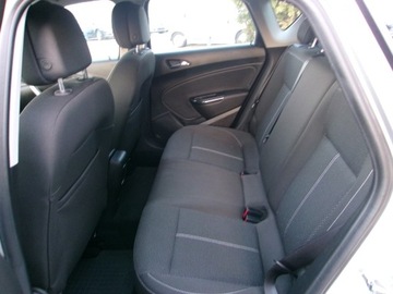 Opel Astra J Hatchback 5d 1.7 CDTI ECOTEC 110KM 2010 Opel Astra J 1.7 D Sprowadzona Dobre Wyposazenie, zdjęcie 7