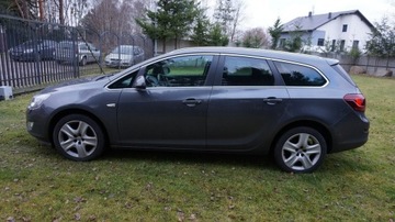 Opel Astra J Sports Tourer 1.4 Turbo ECOTEC 140KM 2011 Opel Astra super stan. Gwarancja. Polecam!!!, zdjęcie 9