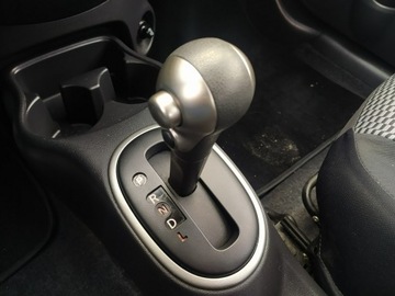 Nissan Micra IV Hatchback 5d Facelifting 1.2 80KM 2016 Nissan Micra 1.2 80 KM, Automat, Bezwypadkowy, zdjęcie 7