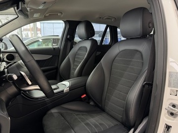 Mercedes GLC C253 SUV Facelifting 2.0 200d 163KM 2022 Mercedes-Benz GLC 200 4-Matic AMG Line / 1 właścic, zdjęcie 8