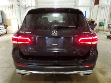 Mercedes GLC C253 2019 Mercedes-Benz GLC 300 4matic 2019 2.0 Benzyna 241KM, zdjęcie 2