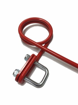 Давление гребня пружины скребкового пальца на рамку 40