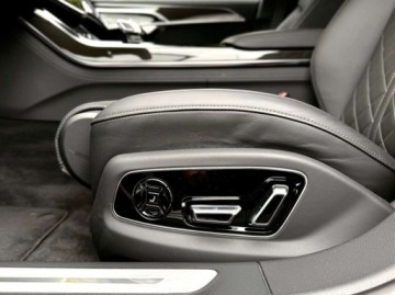 Audi A8 D5 Sedan Facelifting 3.0 55 TFSI 340KM 2025 Audi A8 Lodowka Audi Masaze przod i tyl TV Night Vision Webasto, zdjęcie 10