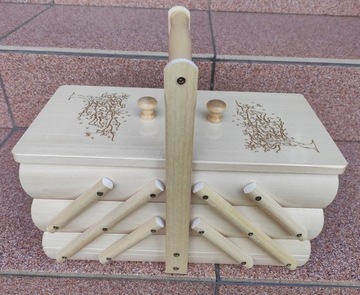 NICIARKA zdobiona LASEREM - drewniana - SZKATUŁKA