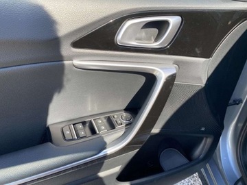 Kia Proceed Shooting Brake Facelifting 1.5 T-GDI 160KM 2023 Kia ProCeed Salon PL 1,5T GDI GT-Line TECAEB 1.5 Benzyna 160KM, zdjęcie 2