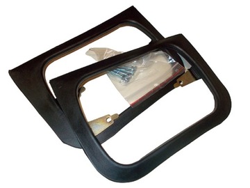 Ramki reflektorów lamp Fiat 126p