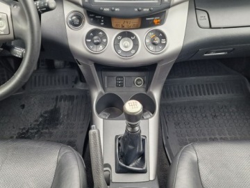 Toyota RAV4 III MPV 2.2 16V D-4D 177KM 2006 Toyota RAV-4 2.2d Cat 177KM 4X4 Skóra Navi Kamera, zdjęcie 31
