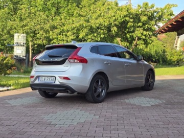 Volvo V40 II Hatchback Facelifting 2.0 D3 150KM 2017 Volvo V40 II D3 Geartronic Inscription 2.0 d 150KM 2017r, zdjęcie 3