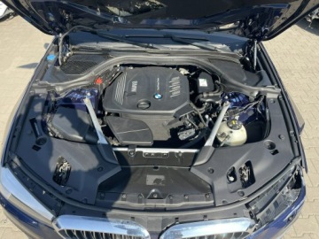 BMW Seria 5 F10-F11 Touring Facelifting 520d 190KM 2017 BMW 530 Luxury Line Xdrive Skóra Kamera Harman, zdjęcie 15