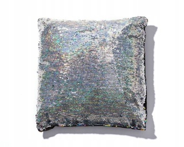 ПОДУШКА С БАЙЕТКАМИ МЕНЯЕТ ДЛЯ НЕЕ ЦВЕТ ДНЯ СВЯТОГО ВАЛЕНТИНА