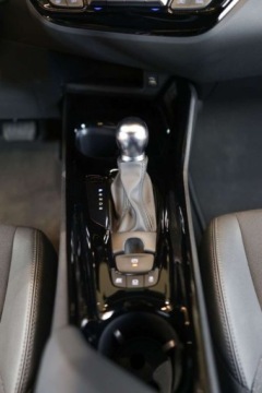 Toyota C-HR I Crossover Facelifting 1.8 Hybrid 122KM 2023 Toyota C-HR 1.8 Hybrid Style 1.8 Hybryda 122KM, zdjęcie 23