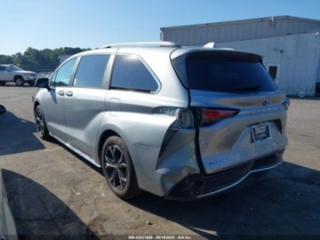 Toyota Sienna III 2025 Toyota Sienna Platinum, 2025r., 4x4, 2.5L 2.5 Benzyna 245KM, zdjęcie 3