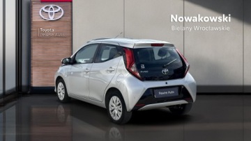 Toyota Aygo II Hatchback 3d Facelifting 1.0 VVT-i 72KM 2021 Toyota Aygo 1.0 VVT-i X-play II (2014-) 1.0 VVT-i, zdjęcie 1