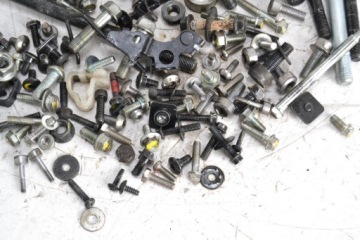 Винты крепления рамы HONDA CB 600 HORNET PC41