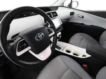 Toyota Prius IV Hatchback 1.8 Hybrid 122KM 2016 Toyota Prius Lounge navi kamera BiLED JBL ACC, zdjęcie 13
