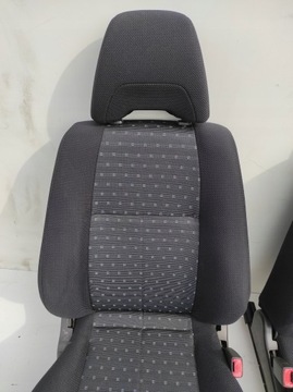 SEDADLO PRAVÝ SPOLUJEZDCE PŘEDNÍ DAIHATSU SIRION I M100