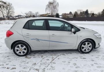 Toyota Auris I Hatchback 1.4 i 16V VVT-i 97KM 2007 Toyota Auris Toyota Auris 1.4 VVT-i 1.4 Benzyna 97KM, zdjęcie 9