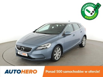 Volvo V40 II Hatchback Facelifting 2.0 D2 120KM 2018 Volvo V40 GRATIS! Pakiet Serwisowy o wartości 600