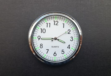 ZEGAR WCISKANY W OTWÓR. SZER. CAŁ. 40 mm.