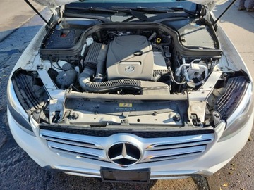 Mercedes GLC C253 SUV 2.0 250 211KM 2017 Mercedes-Benz GLC 2017 MERCEDES-BENZ GLC 300 4MATIC 2.0 Benzyna 211KM, zdjęcie 11