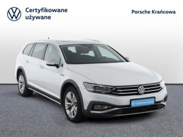 Volkswagen Passat B8 Variant Facelifting 2.0 TDI SCR 200KM 2023 Volkswagen Passat Alltrack | APP | Panorama | Hak, zdjęcie 6