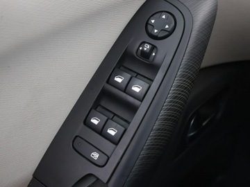 Citroen C4 Spacetourer Van 1.2 PureTech 131KM 2019 Citroen C4 SpaceTourer panorama navi kamera, zdjęcie 32