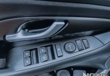 Hyundai i30 III Hatchback 1.0 T-GDI 120KM 2017 Hyundai i30 Bezwypadkowy, FV23, KredytowanieLeasing, gwarancja12m gethelp, zdjęcie 21